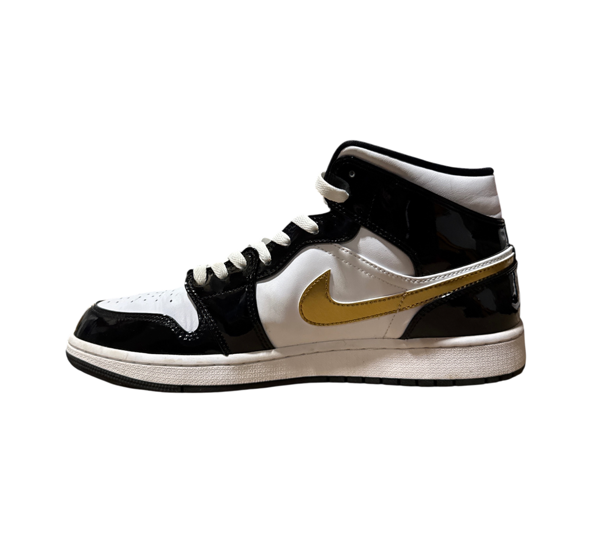 *USED* Jordan 1 Mid "Metallic Gold" 852542-007