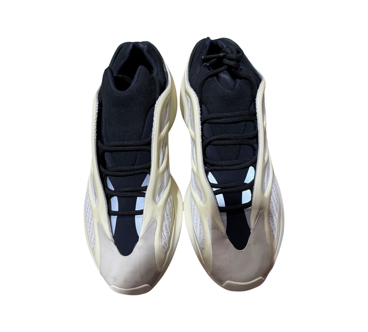 *USED* Yeezy 700 "Azael" FW4980