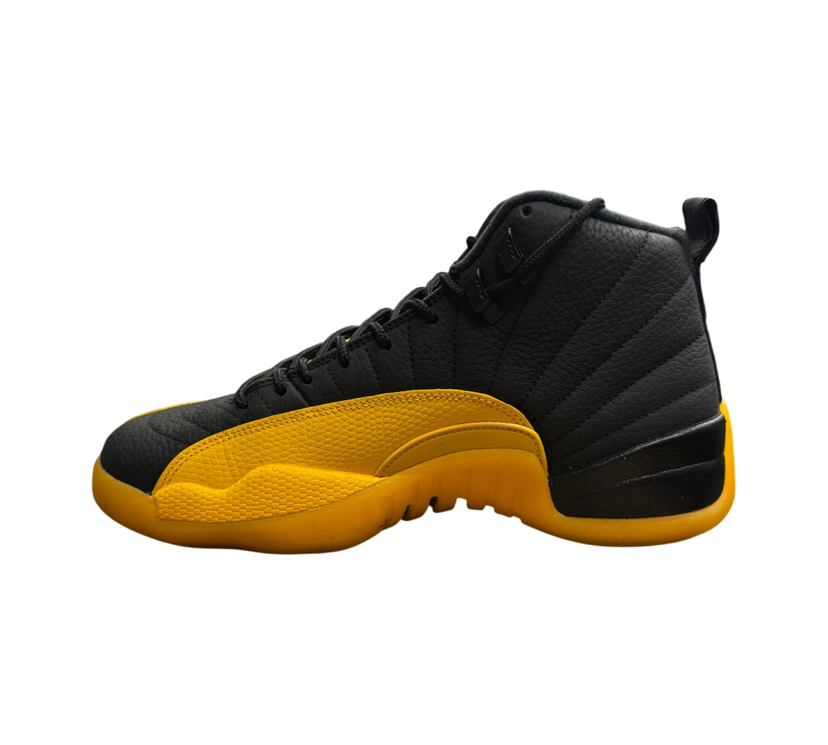 *USED* Jordan 12 "University Gold" 130690-070