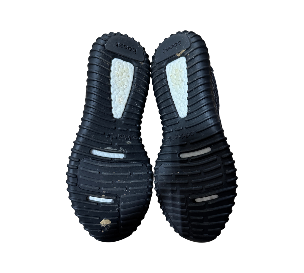 *USED* Yeezy 350 "Pirate Black 2023" BB5350
