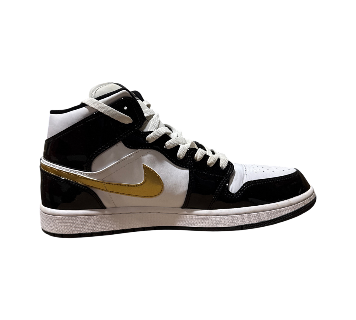 *USED* Jordan 1 Mid "Metallic Gold" 852542-007