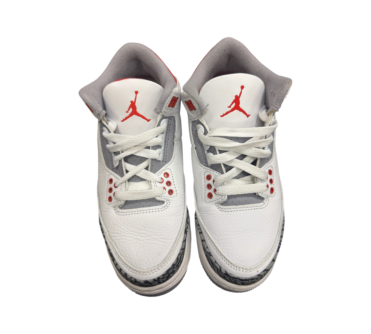 Genesis Boutique pre-owned Jordan 3 GS Fire Red sneakers in white leather with grey and iconic elephant print details.